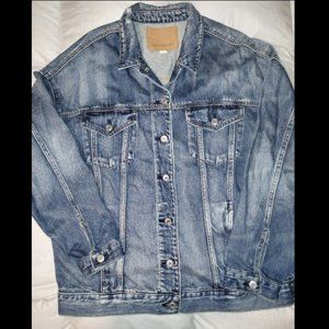American Eagle Denim Jacket Distressed